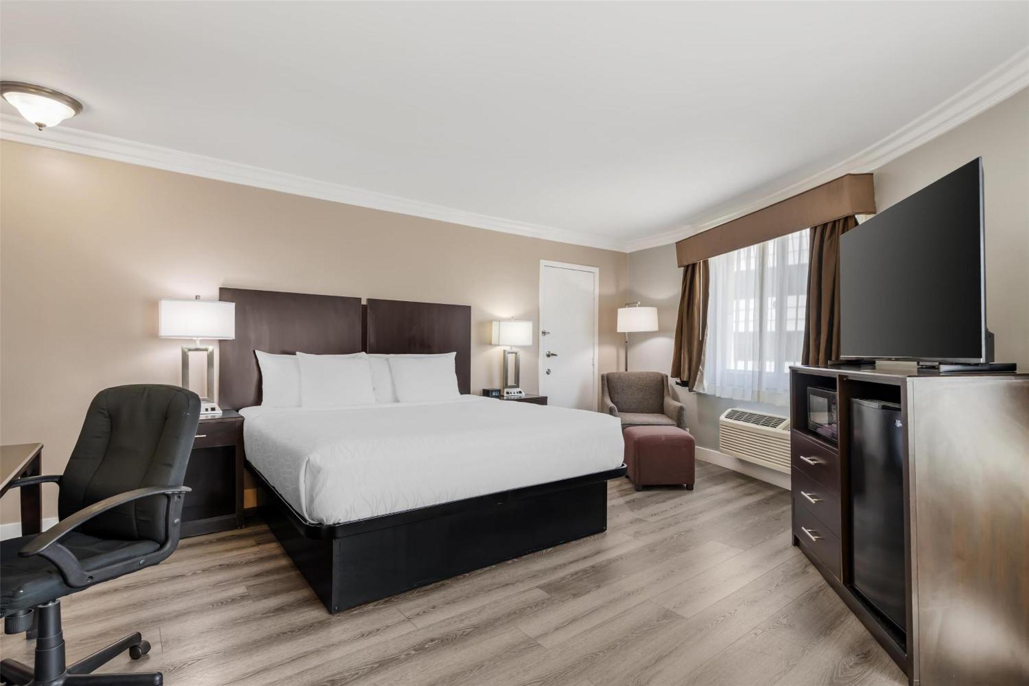 Western La Mid-town Hotel