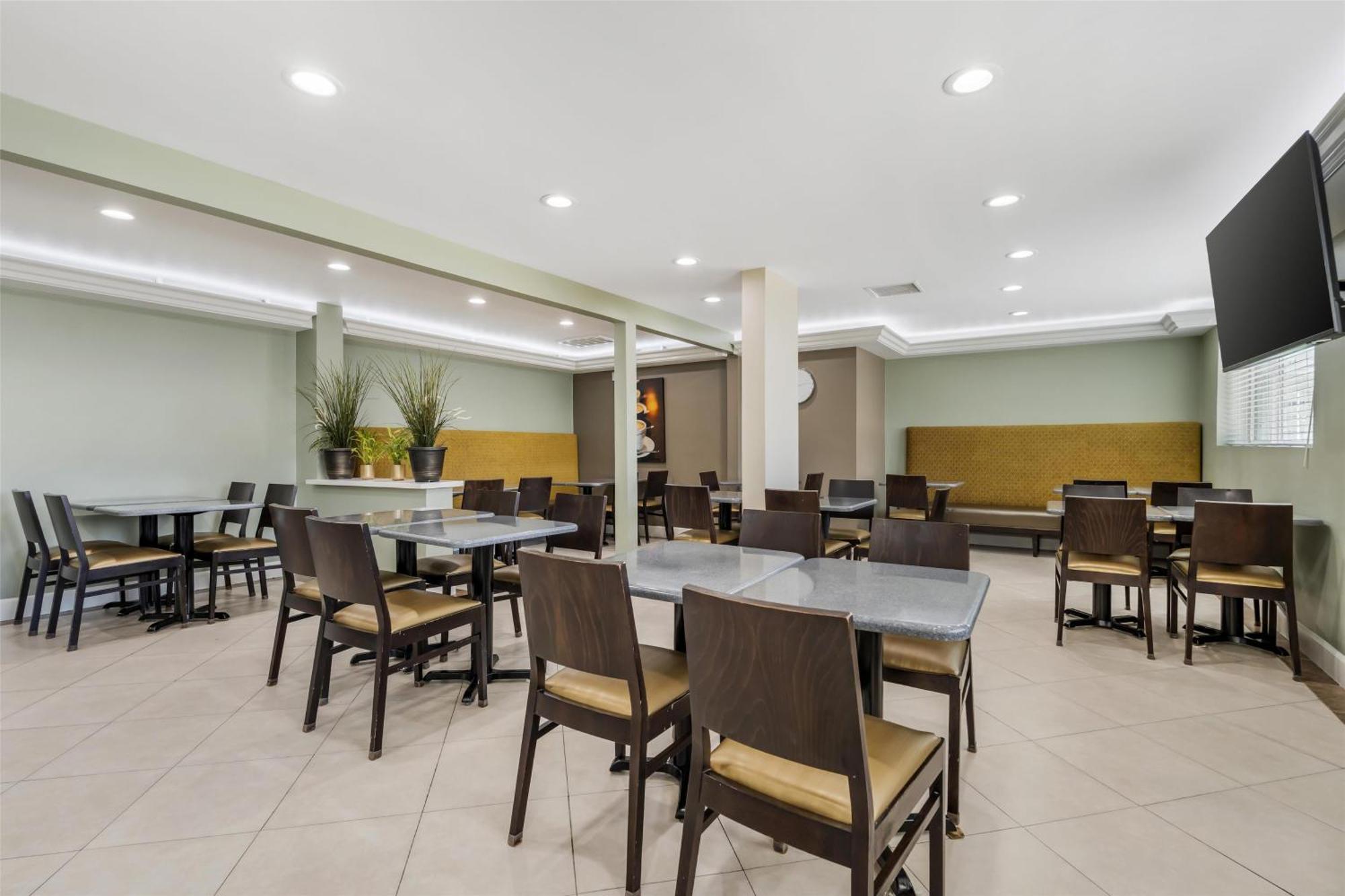 Hotel Western La Mid-town