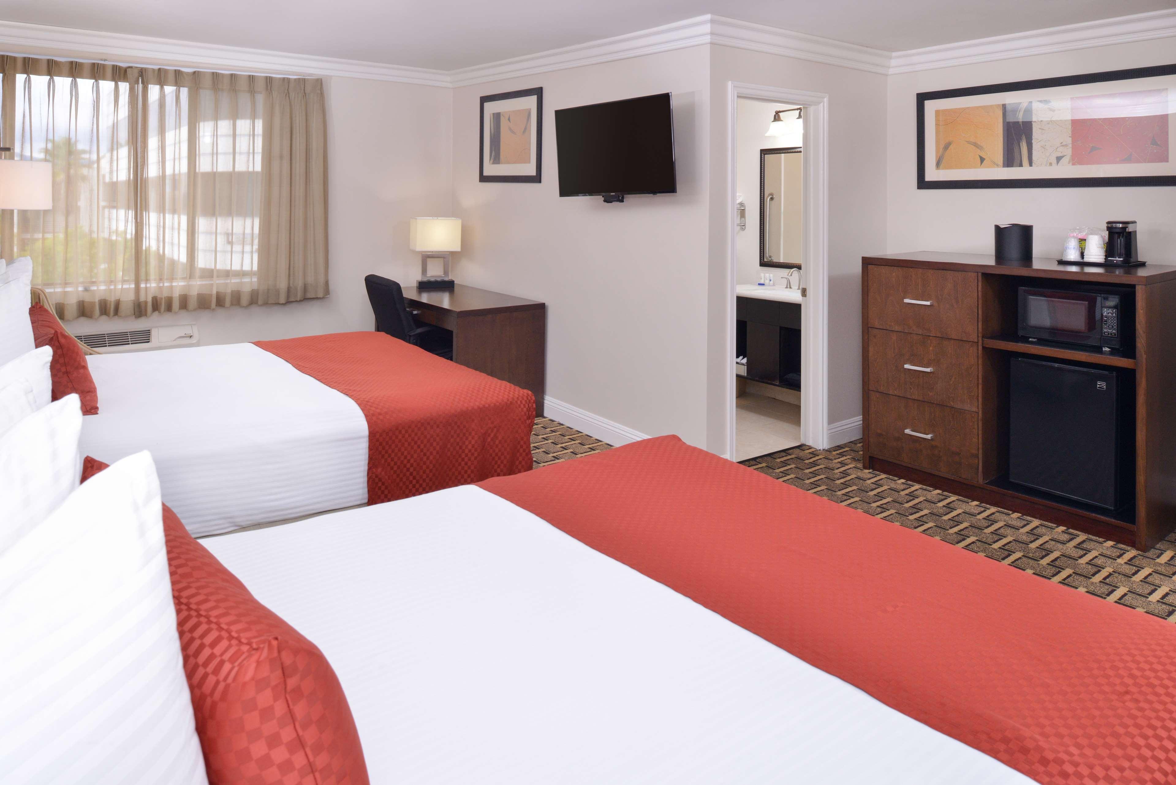 Hotel Western La Mid-town