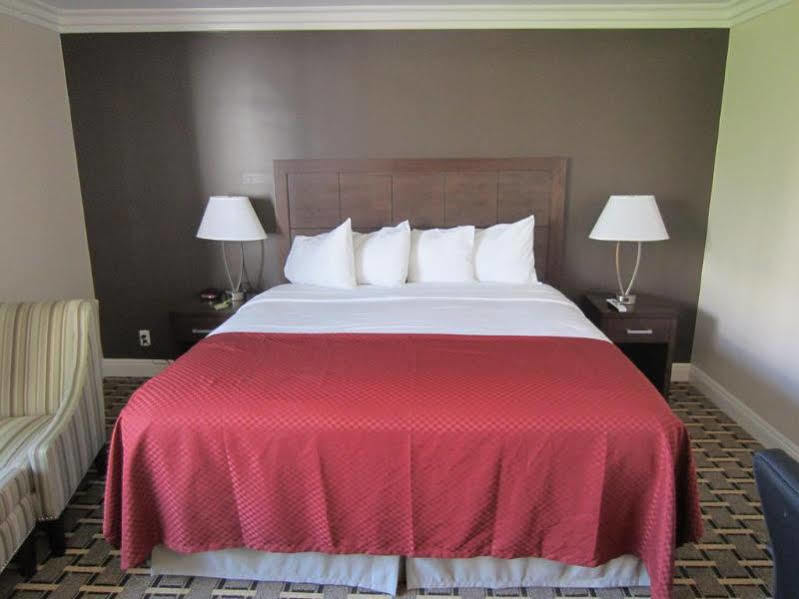 Hotel Western La Mid-town 3*