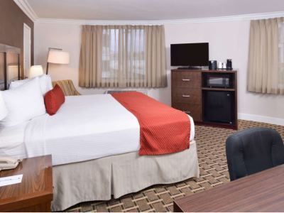 Best Western Plus La Mid-town Hotel 3*