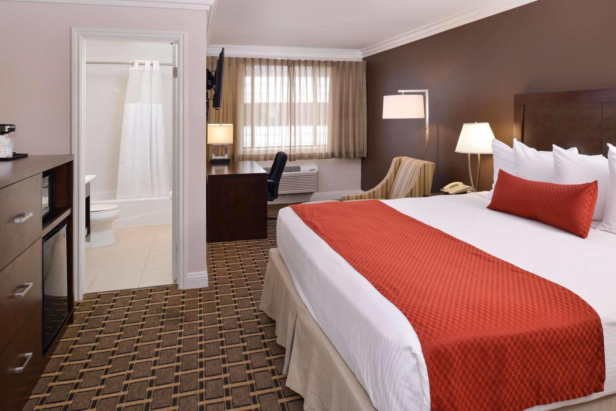 Western La Mid-town Hotel